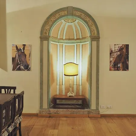 Palazzo Bianchi Bandinelli By Francigenaapartments Apartment
